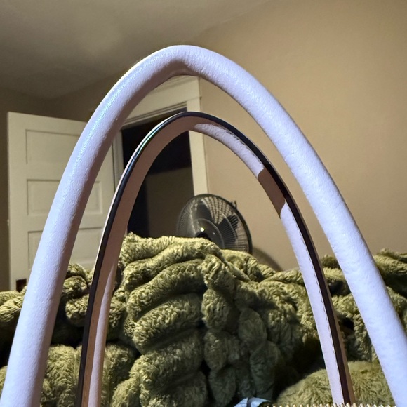 Michael Kors Women's Blush Pink Wallet and Purse - Picture 12 of 16